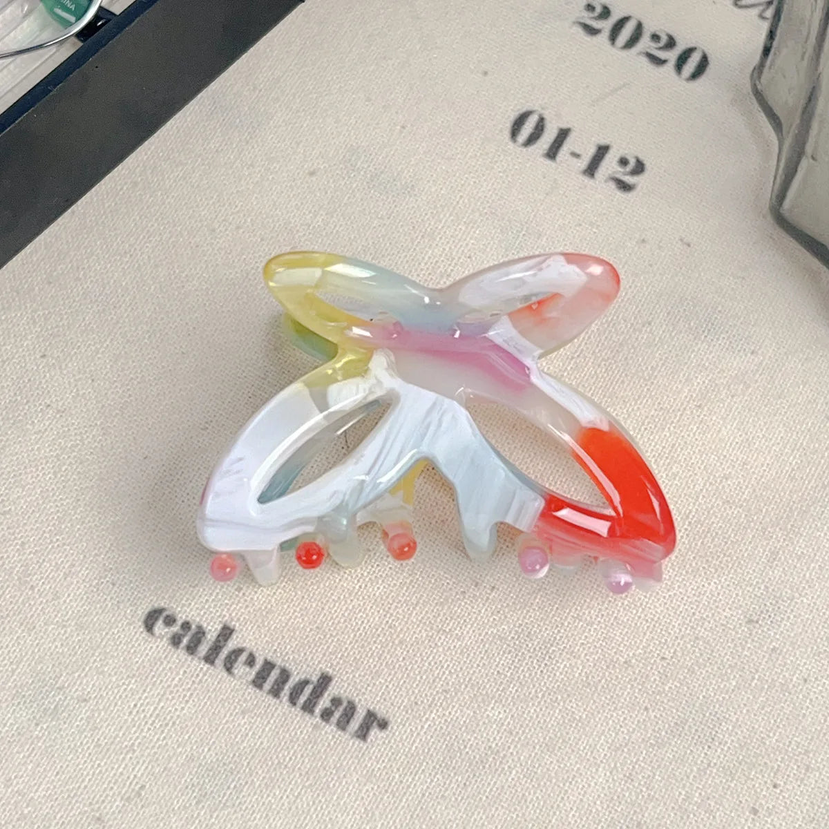 Small Butterfly Beautiful Hollow Butterfly Knot Hair Clip At The Nape of The Head Hair Clip Shark Clip Hair Accessory for Women