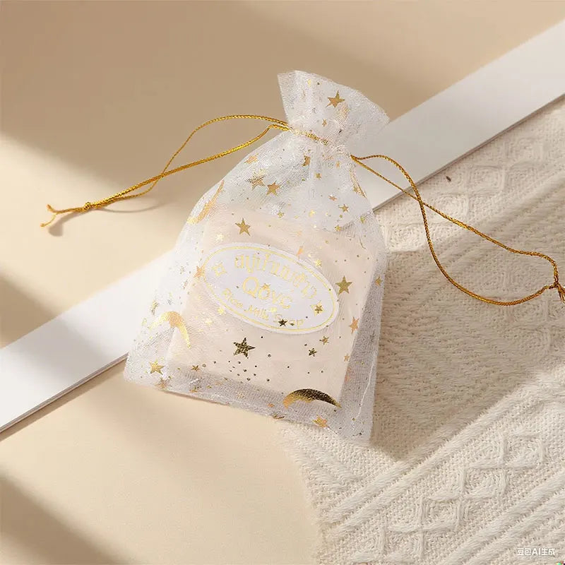 100PCS Moon Stars Drawstring Organza Bags Jewelry Gift Bags Pouches Gold Star Organza Pouches for Christmas Wedding Gift Bags