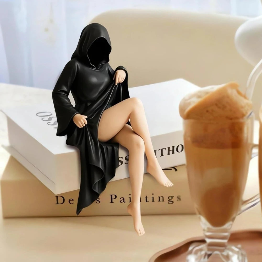 10cm Black Robe Women Mysterious Statue Bookshelf Decor Resin Statue Gothic Room Elegant Queen Figure Sitting Spooky Sculpture