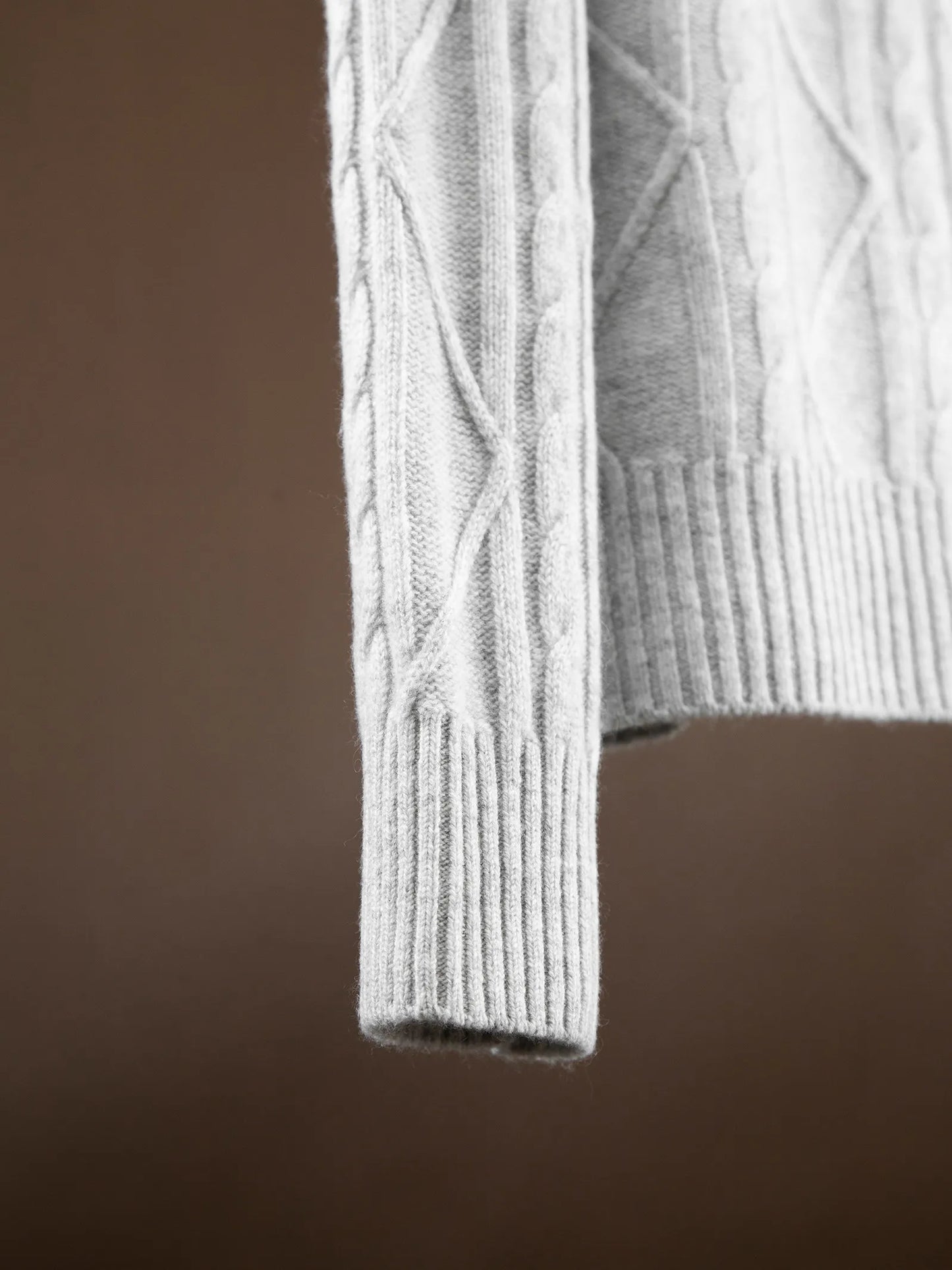 Autumn and winter new lapel zipper twisted pure cashmere knitted long sleeve loose versatile western-style top.