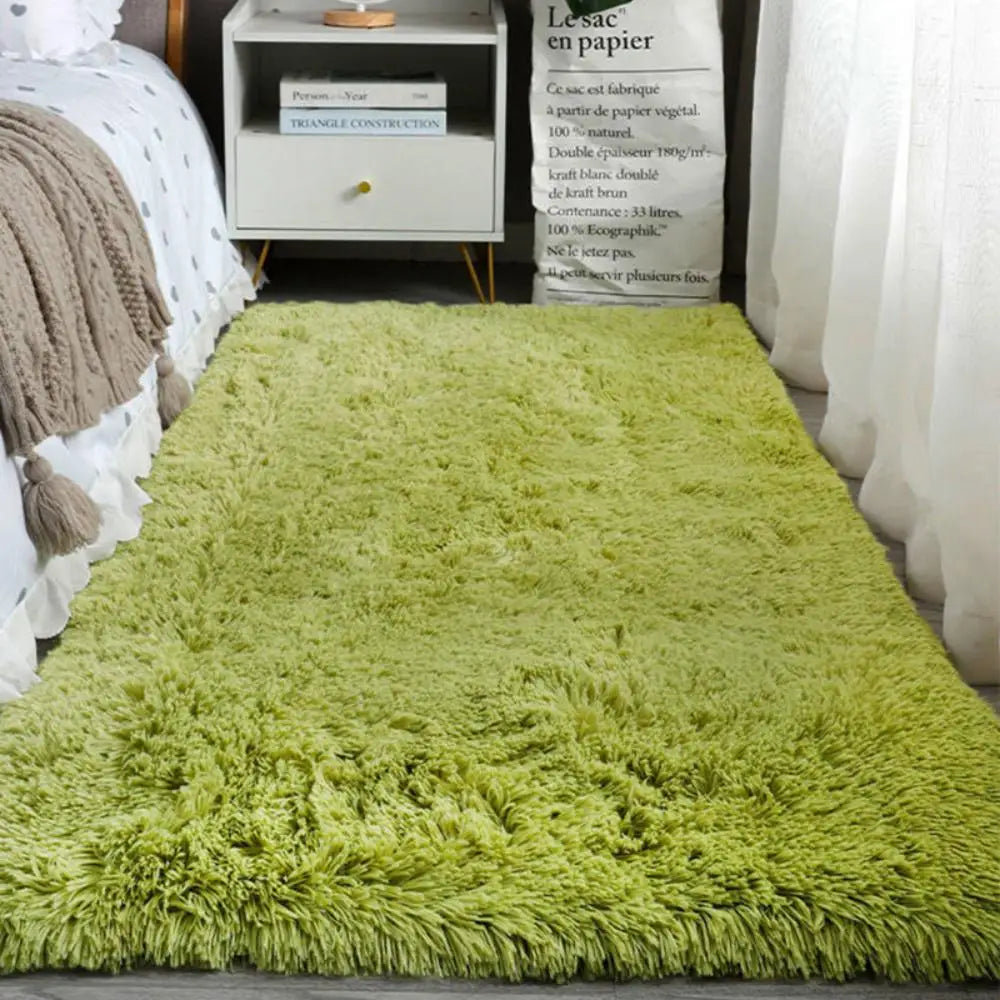VIKAMA Silk and Wool Carpet, Solid Color, Simple Style, Suitable for Home Bedrooms, Bedside Rug, Dirt-resistant and Warm.