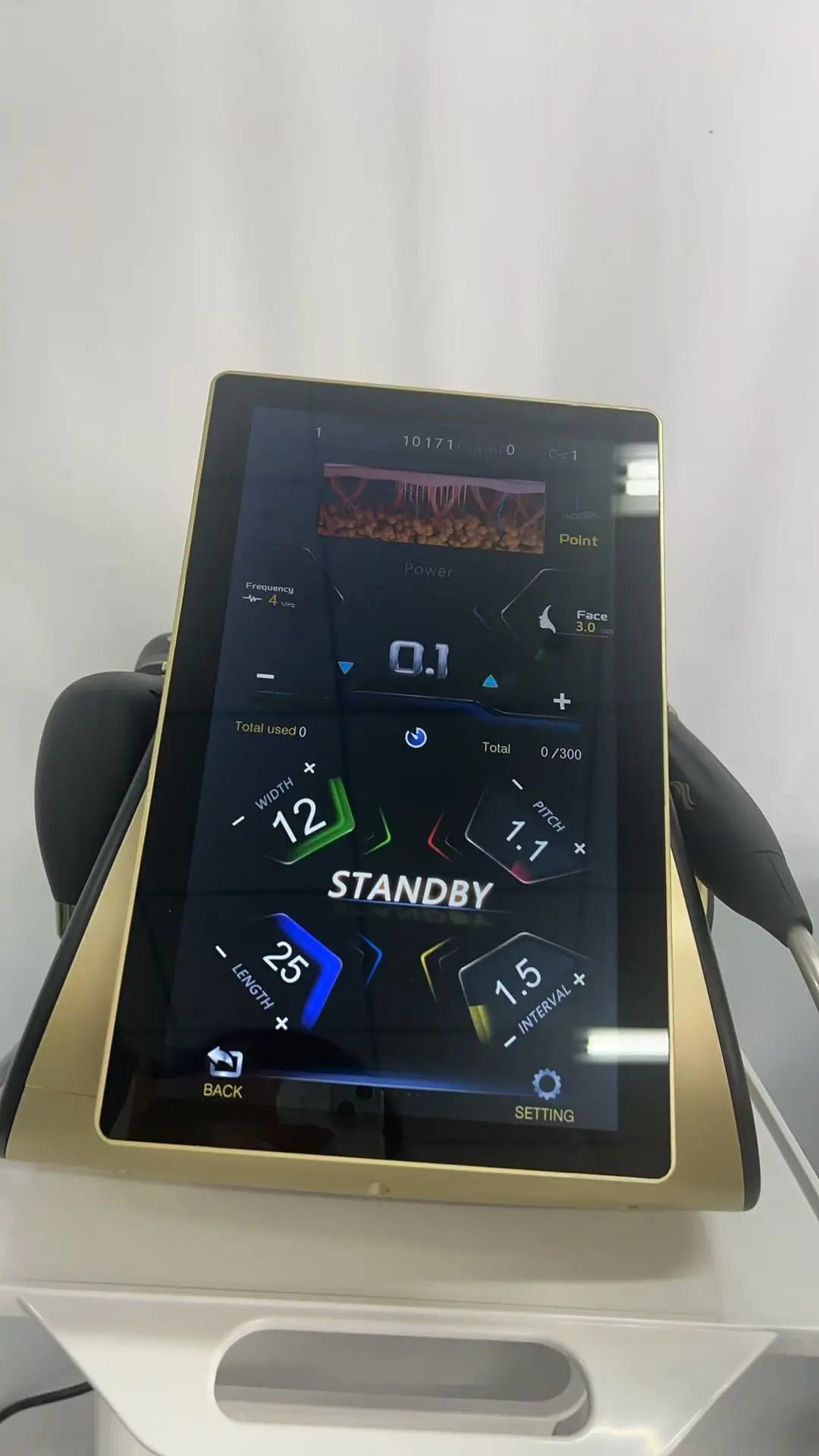 Professional the most popular beauty equipment machine the 22D MAX HIFU for face lifting slimming and fat reduction latest model