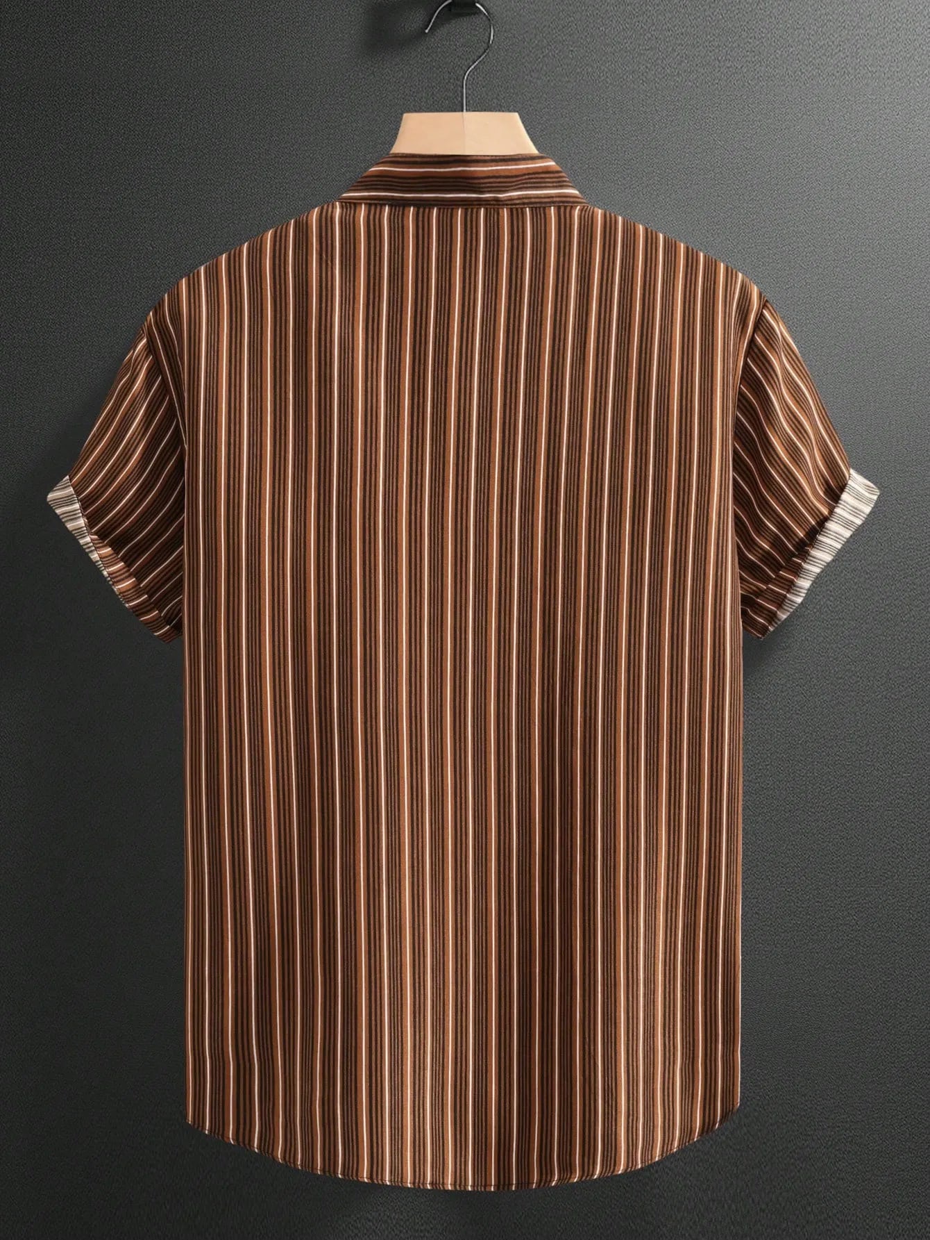 The new men's short-sleeved shirt for summer 2025 is breathable lightweight casual and fashionable with striped prints