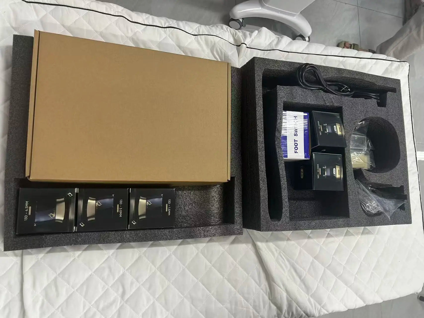 Professional the most popular beauty equipment machine the 22D MAX HIFU for face lifting slimming and fat reduction latest model