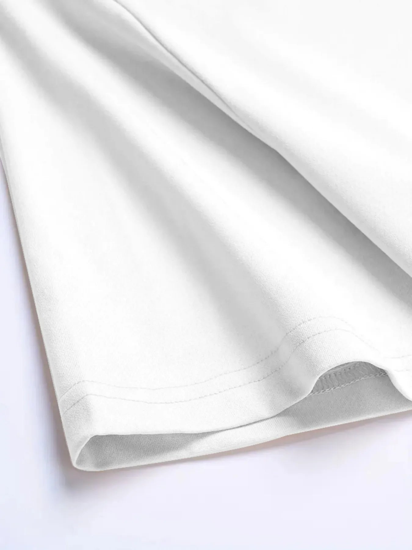 Men's new artistic letter printed T-shirt for summer comfort round neck solid color short sleeved top