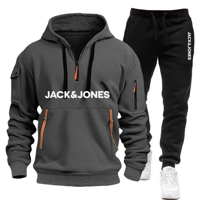 Two sets of men's sportswear for autumn/Winter 2025, including a sweatshirt and two sets of fitness jogging pants with wool caps